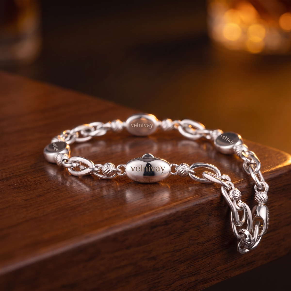 VELNIVAY Lumina Textured Silver Bracelet